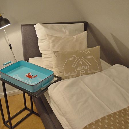 Morderne 3-Zimmerwohnung In Einer Hausscheibe Unter Reet Вестерланд Экстерьер фото