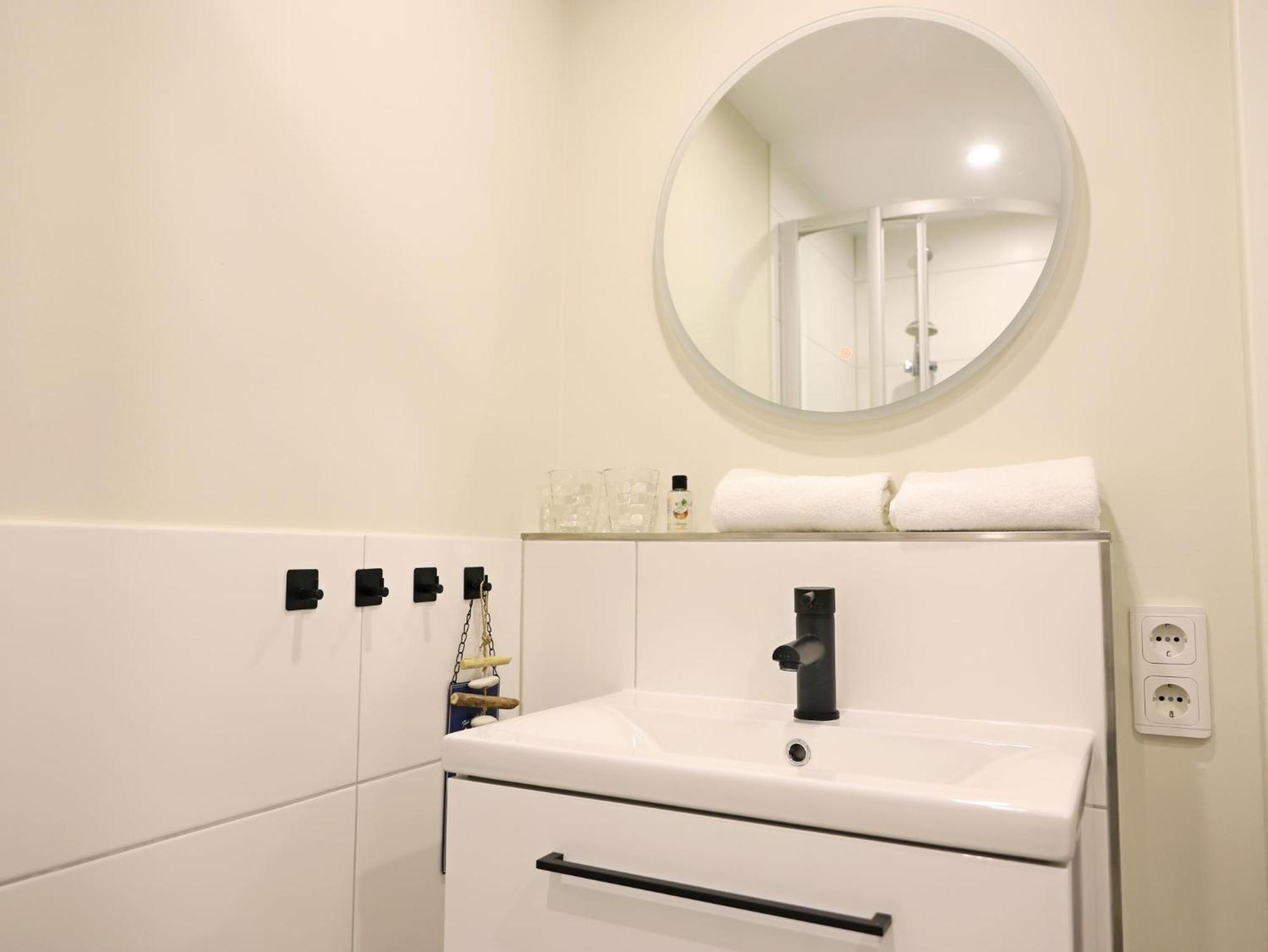 Morderne 3-Zimmerwohnung In Einer Hausscheibe Unter Reet Вестерланд Экстерьер фото